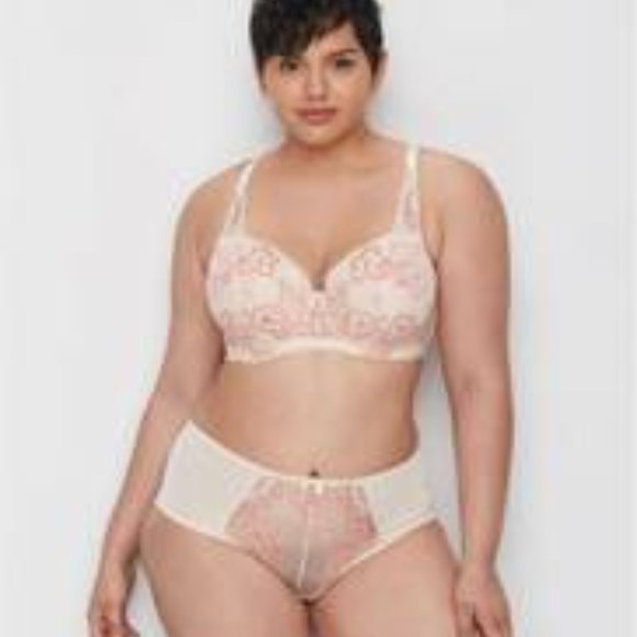 City Chic Other - NWT City Chic Pink Icing Carmen Lace Contour Bra Size 46DDD